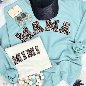 Ma’am & Mimi crew neck